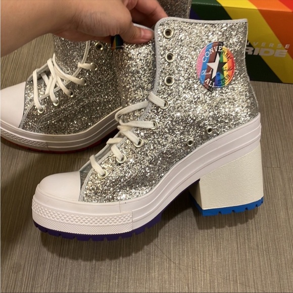 Converse Chuck 70 De Luxe Heel Pride High Top Silver Glitter Shoe size 9.5 NIB - Picture 4 of 12